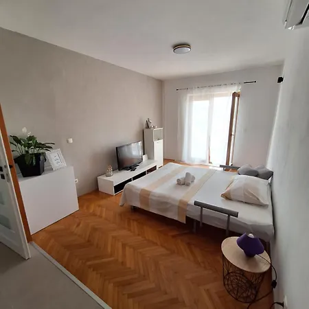 Beros Apartment *